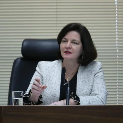 Demóstenes candidato afronta soberania do Legislativo, diz Raquel DodgeDF - STF/DEMÓSTENES TORRES/TSE/PGR/REAÇÃO - POLÍTICA - A procuradora-geral da República, Raquel Dodge, durante coletiva sobre as eleições 2018   na sede da Procuradoria Geral da República, em Brasília, nesta sexta-feira (27). Dodge   afirmou que a suspensão da inelegibilidade do ex-senador Demóstenes Torres (DEM) afronta   a soberania do Legislativo. Cassado em 2012, ele poderá ser novamente candidato após   obter decisão liminar na Segunda Turma do Supremo.    27/07/2018 - Foto: DIDA SAMPAIO/ESTADÃO CONTEÚDOEditoria: POLÍTICALocal: BRASÍLIAIndexador: DIDA SAMPAIOFotógrafo: ESTADÃO CONTEÚDO