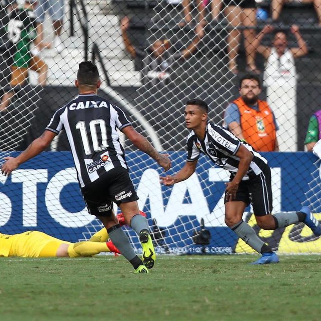 No Rio de Janeiro, Inter dá o troco e vence o Botafogo pelo Brasileirão -  Inter - Diário de Canoas