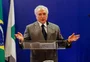 Prefeitos gritam "Fica Temer" em evento em Brasília