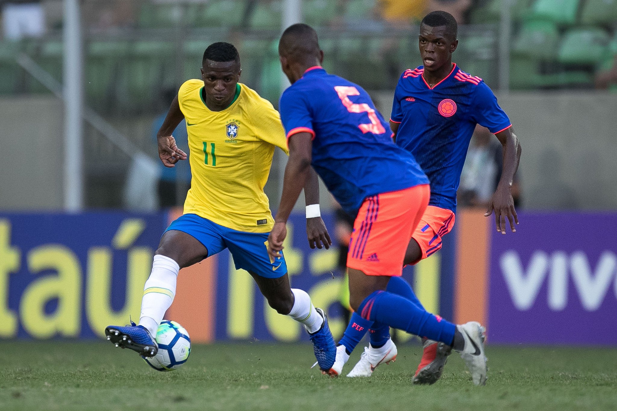 Vinícius Junior e Paulinho são convocados para Seleção Sub-20 - Lance!