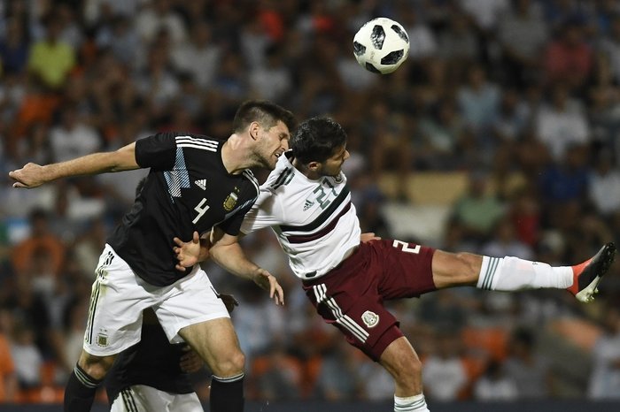Andres Larrovere / AFP