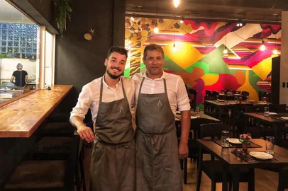  William Williges,após ter participado do MasterChef 2018 Profissionais, voltou a Caxias do Sul e uniu forças com seu sócio Paulo Almeida