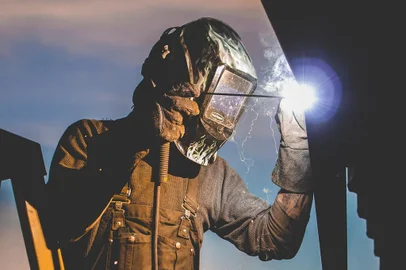 Indústria, solda, trabalho, Unsplash