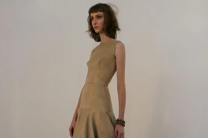 Estilista caxiense Carlos Bacchi participou da Brasil Eco Fashion Week. Looks farão parte de um editorial