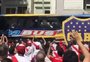 Torcedores do River atacam ônibus do Boca com pedras e spray de pimenta; previsão de jogo às 20h15min não é cumprida