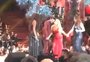 Ludmilla passa reto, ignora beijo de despedida de Joelma em show e vira piada nas redes 