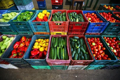  PORTO ALEGRE, RS, BRASIL, 30-11-2018: Ensaio fotográfico de frutas, verduras e legumes em comercialização na CEASA em Porto Alegre. Reportagem especial sobre iniciativas para combater o desperdício de alimentos em Porto Alegre (FOTO FÉLIX ZUCCO/AGÊNCIA RBS, Editoria de Porto Alegre).