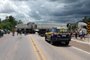 Dois motociclistas batem em caminhão que fazia retorno e morrem na BR-290