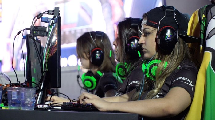 Women Up Games - Vamos mudar o Jogo? No Brasil, mais de 50% dos  consumidores de jogos são representados por mulheres. Porém, na hora de  criar esses jogos, apenas 20% dos cargos
