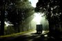 *** Clima/tempo-RicardoW ***Clima ,amanhecer com céu limpo, sol e neblina na Serra na foto uma caminhão transita na RSc 453