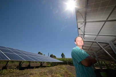  Usina solar da cooperativa Cooperagri, na localidade de Vila Jacó, em Teutônia.  Assessor financeiro e administrativo Lício João Sulzbach.