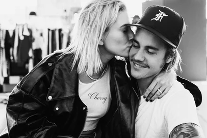 Foto: Reprodução/Instagram @justinbieberjustin e haileyImportação Donnahttp://cdn.revis