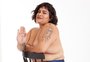 "Tudo bem ser gorda": a jornada pelo amor-próprio de Alexandra Gurgel, que lança o livro "Pare de Se Odiar"