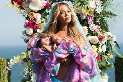 Beyoncé e os gêmeos Sir e Rumi01tftbeybabies_alImportação Donnahttp://cdn.revistadonna.