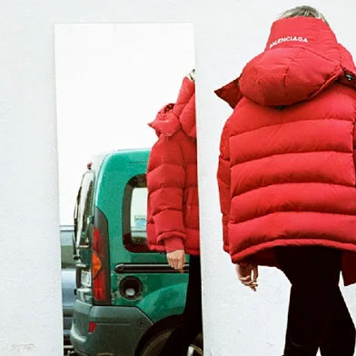 Divulgação Balenciaga.Divulgação Balenciaga.Importação Donnahttp://cdn.revistadonna.cli