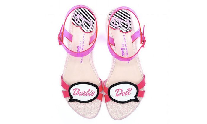 Designer britânica Sophia Webster lança coleção de sapatos inspirada na  Barbie - para adultos!