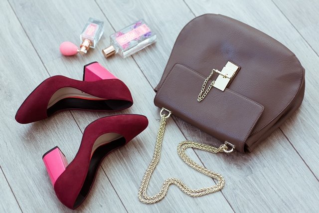 Bolsas sales e sapatos