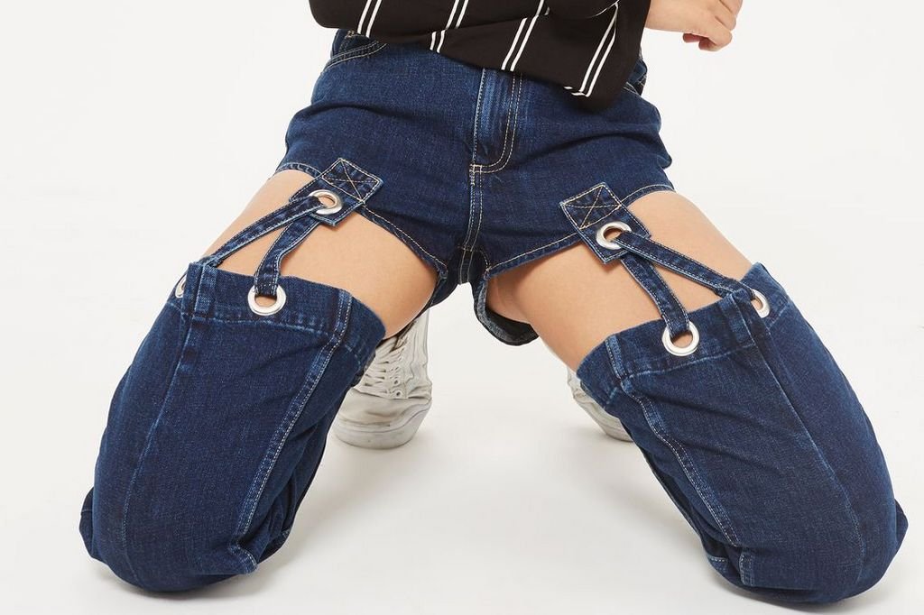 calça com cinta por dentro