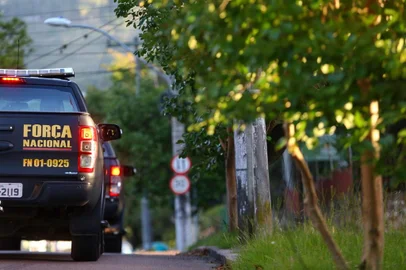  PORTO ALEGRE, RS, BRASIL, 07/12/2018: Força Nacional realiza operação em dois bairros da cidade. (CAMILA DOMINGUES/AGÊNCIA RBS)