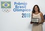 Campeã olímpica no vôlei de praia desabafa em premiação: "Fui banida do Brasil"