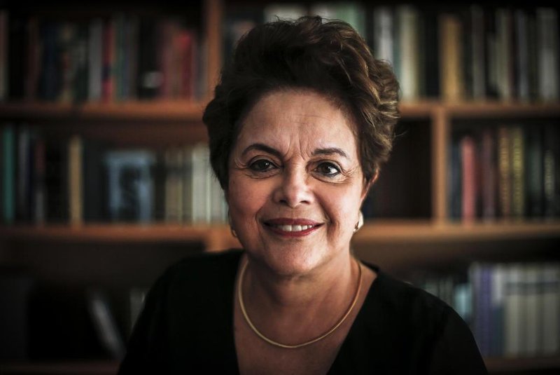  PORTO ALEGRE, RS, BRASIL, 18-01-2018: Entrevista com a ex-presidente do Brasil, Dilma Rousseff, em seu apartamento na zona sul de Porto Alegre (FOTO FÉLIX ZUCCO/AGÊNCIA RBS, Editoria de Notícias).Indexador: Felix Zucco