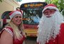 Papai Noel motorista e Mamãe Noel cobradora espalham carinho e alegria pelo trânsito da Capital