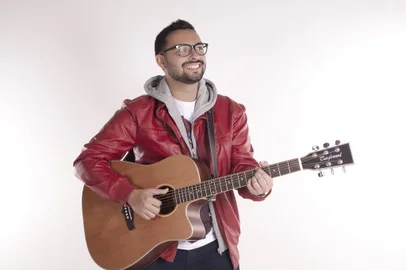 Cantor e compositor Cirio