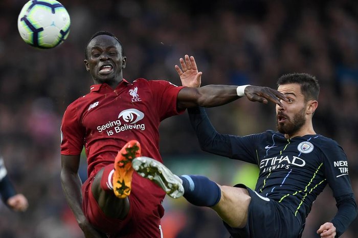 Manchester City e Liverpool fazem jogo decisivo pelo título do