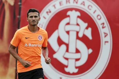  PORTO ALEGRE, RS, BRASIL - 03/01/2018 - Reapresentação do Inter no CT Parque Gigante. Atacante Guilherme Parede.
