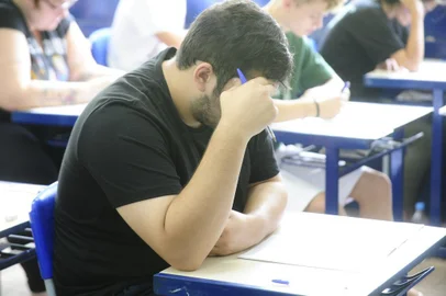  PORTO ALEGRE, RS, BRASIL, 07/01/2019 - Vestibular da UFRGS.(FOTOGRAFO: RONALDO BERNARDI / AGENCIA RBS)