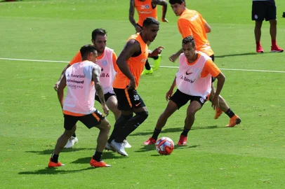  PORTO ALEGRE, RS, BRASIL, 08/01/2019 - Treino do Inter que ocorreu na manhã desta Terça-Feira.(FOTOGRAFO: RONALDO BERNARDI / AGENCIA RBS)