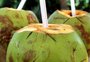 Água de coco quente não cura o câncer