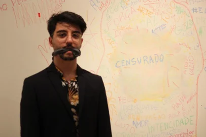 Lucas Leite, curador da exposição Criações Poéticas, que sofreu alteração da Secretaria da Cultura