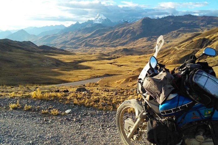 Viagem de moto: O fantástico Centro Geodésico da América do Sul