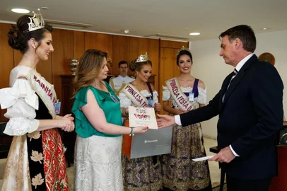 Encontro com Sandra Maria Mioranzza Randon, Presidente da ComissÃ£o da Festa da Uva.