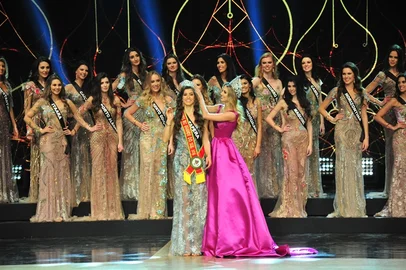 Fotos: Adriana Franciosimiss751Importação Donnahttp://cdn.revistadonna.clicrbs.com.br/w