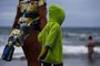  CAPÃO DA CANOA, RS, BRASIL, 17-01-2019: Clima nublado acompanhado de vento e chuvas marcou a tarde na praia de Capão da Canoa (FOTO FÉLIX ZUCCO/AGÊNCIA RBS, Editoria SuaVida).Indexador: Felix Zucco