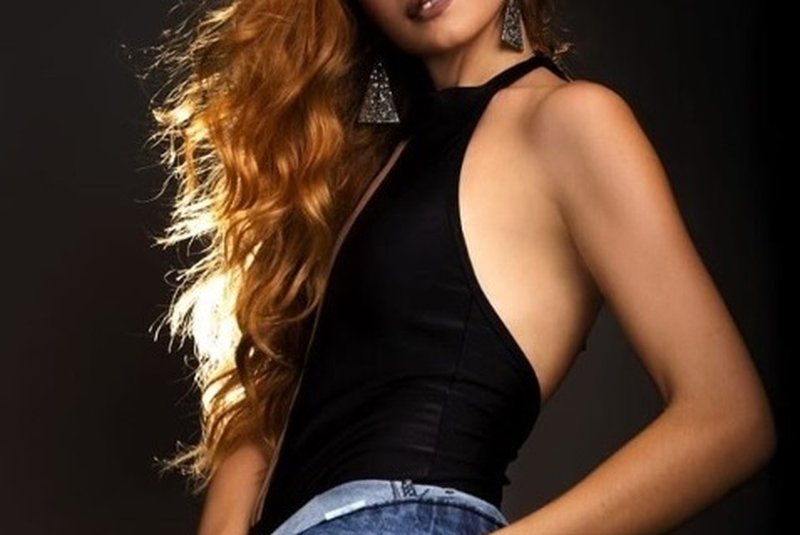 Náthalie de Oliveira, 24 anos,  é a primeira mulher transexual a ser candidata do concurso de beleza Miss Rio de Janeiro