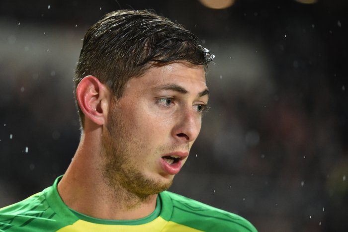 Avião que transportava jogador argentino Emiliano Sala está desaparecido