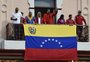 Maduro rompe relações com os EUA após reconhecimento de opositor como presidente