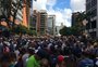 "Chegamos ao apartamento e começaram as bombas e os tiros", conta brasileiro que testemunha crise na Venezuela