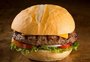Cheirar hambúrguer por 2 minutos pode ajudar a resistir a junk food, diz estudo