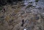 Sobe para 65 número de mortos após rompimento de barragem em Minas