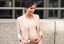 Meghan Markle faz nova aparição e barriga de seis meses de gravidez dá o que falar