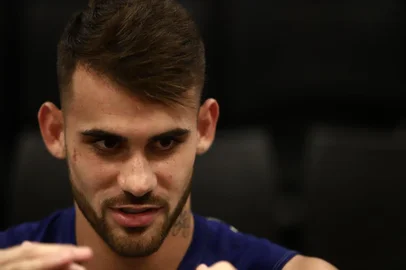  PORTO ALEGRE, RS, BRASIL - 01/02/2019 - Entrevista com Felipe Vizeu, centroavante do Grêmio.