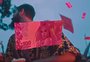 Pabllo Vittar lança clipe de "Seu Crime" e brinca com fake news 