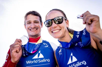 2018 Hempel Sailing World ChampionshipsO gaúcho Samuel Albrecht e a carioca Gabriela Nicolino ganharam uma prata inédita, a primeira medalha do Brasil na história da classe Nacra 17Indexador: Sailing EnergyFotógrafo: Official Photographer