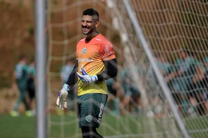  CAXIAS DO SUL, RS, BRASIL, 08/01/2019 - Equipe do Juventude se prepara para jogo-treino contra o Criciúma. NA FOTO: goleiro Marcelo Carné. (Marcelo Casagrande/Agência RBS)