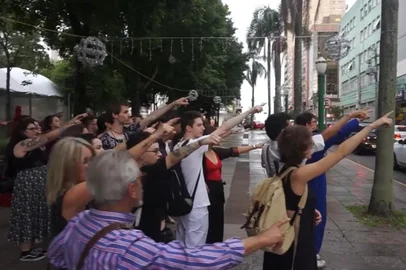Cena do documentário Criações Poéticas