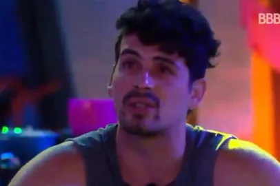 Maycon é criticado por intolerância religiosa no BBB 19